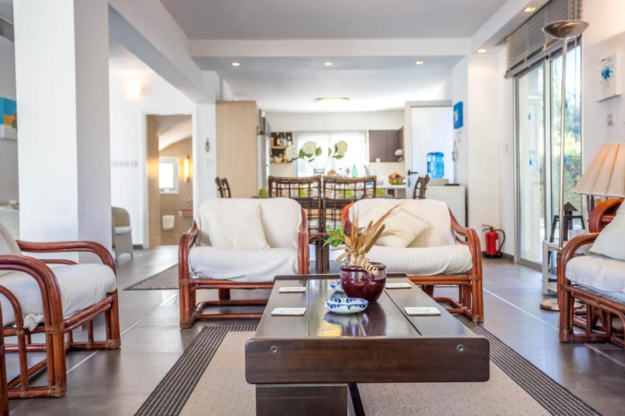 Villa Hibiscus โปรทาราส ภายนอก รูปภาพ