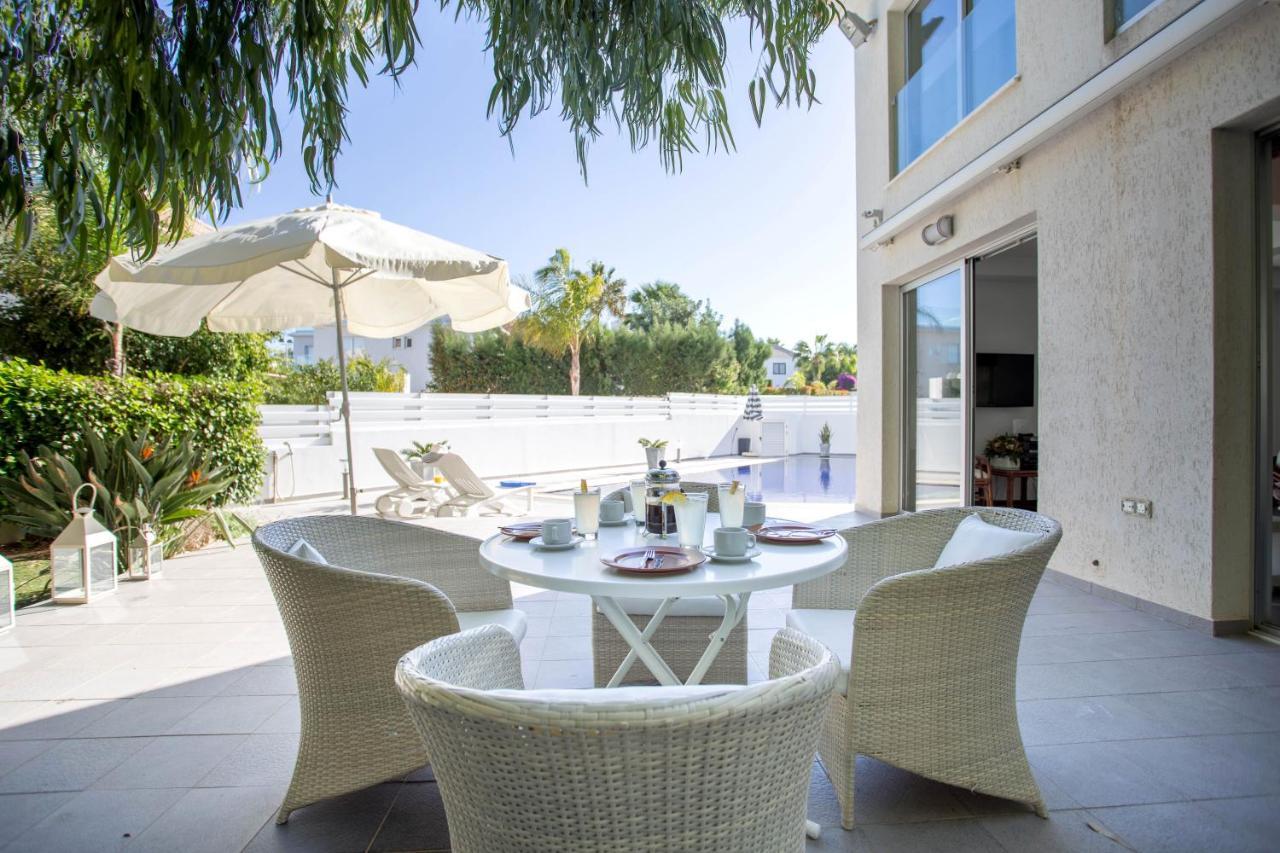 Villa Hibiscus โปรทาราส ภายนอก รูปภาพ
