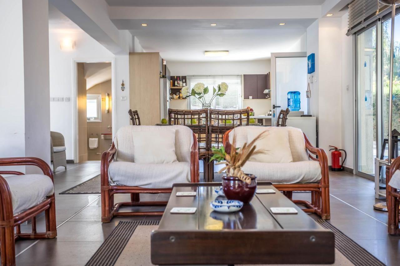 Villa Hibiscus โปรทาราส ภายนอก รูปภาพ