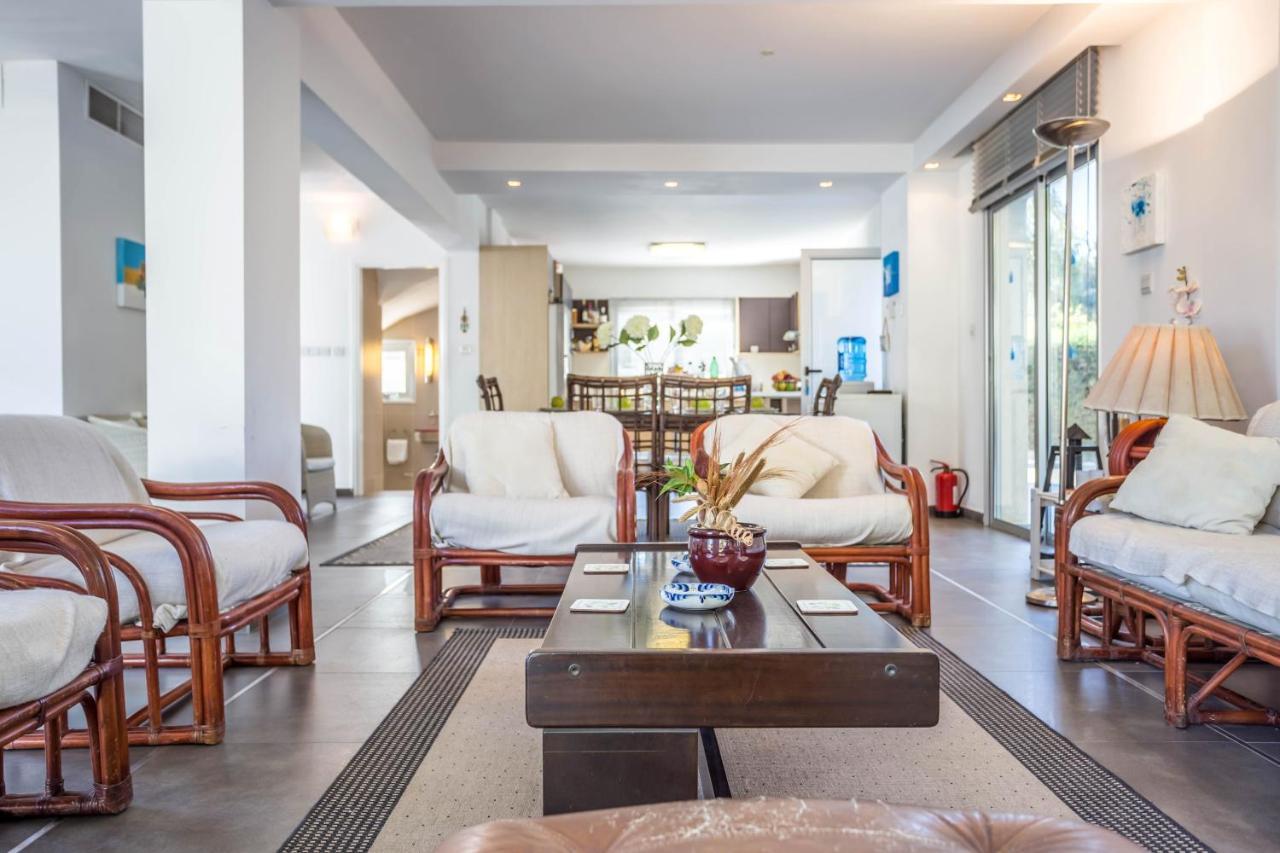 Villa Hibiscus โปรทาราส ภายนอก รูปภาพ